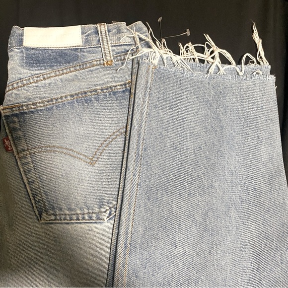 LIKE NEW RE/DONE MID RISE WIDE LEG CROP JEANS - SIZE 27 - Picture 14 of 15